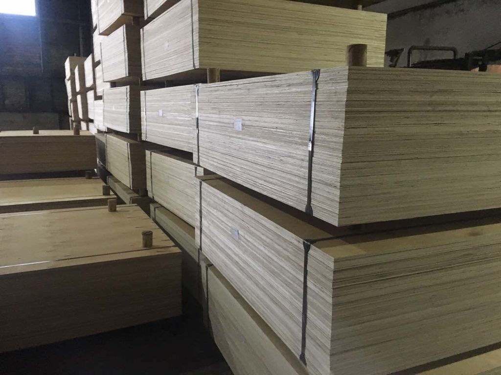 Стоит ли комбинировать фанеру в опалубке? 