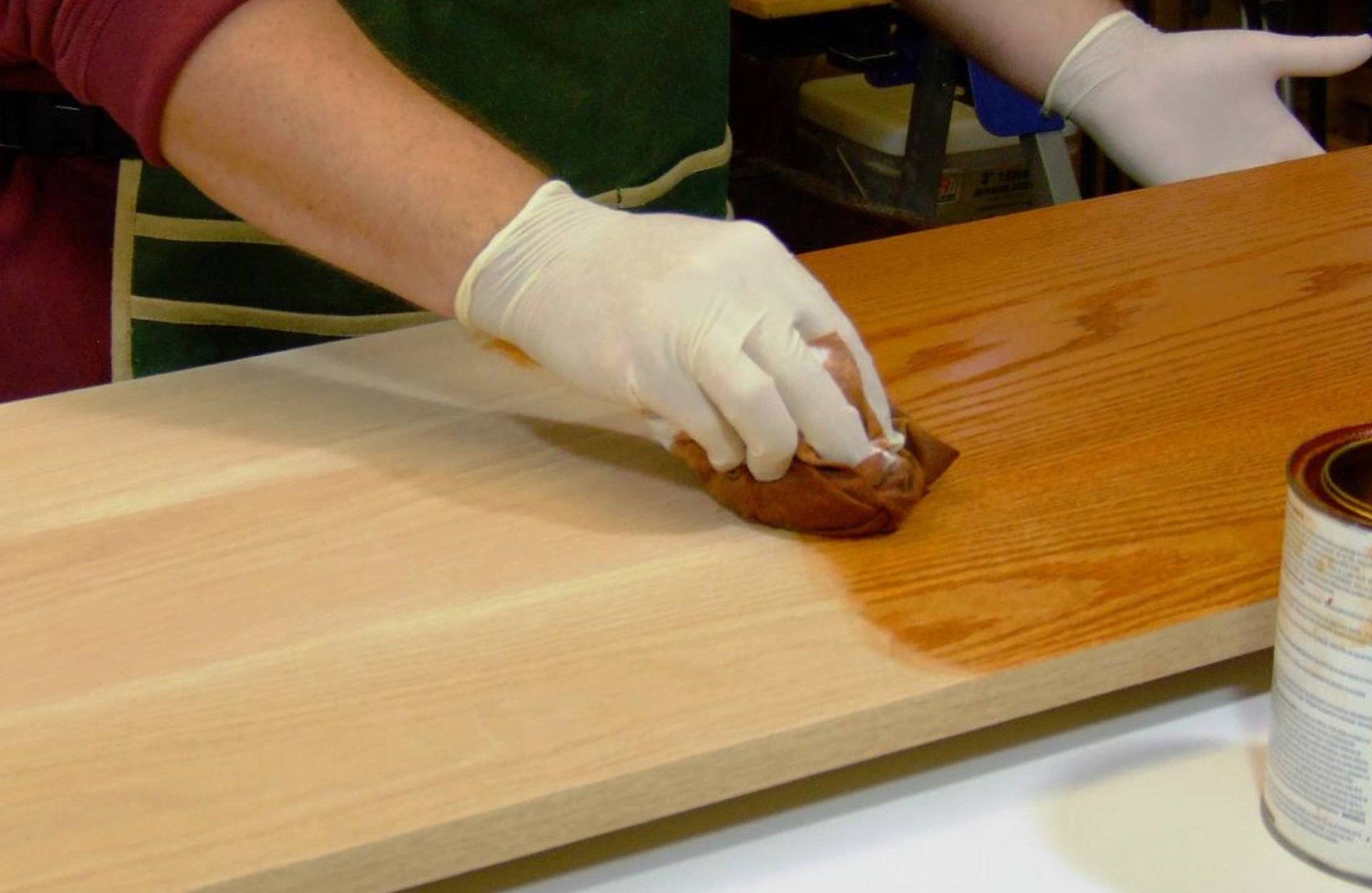 Подготовка фанеры к покраске Подготовка фанеры к покраске: техника нанесения составов на фанеру